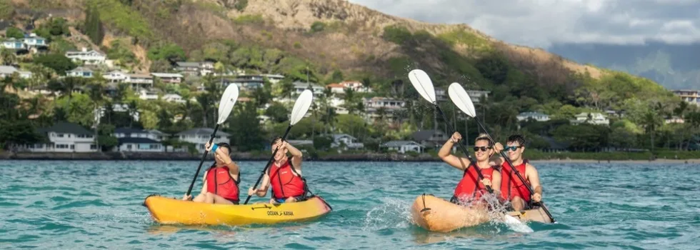 Kayak rentals paddling past lanikai
