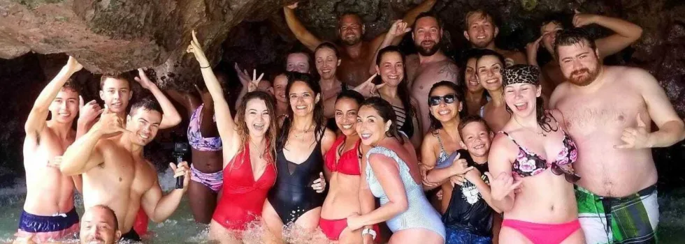 North shore beach bus group photo