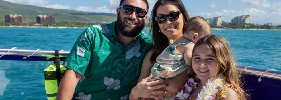 Ko olina glass bottom boat romantic couple