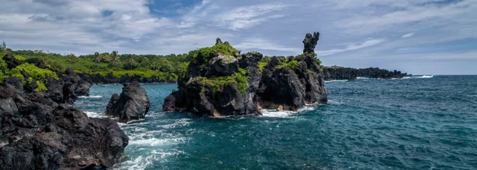 Waianapanapa maui bay