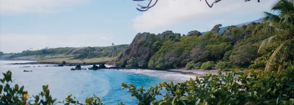 Waianapanapa black sand beach