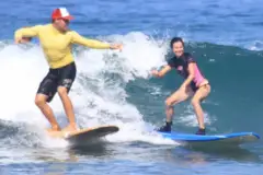 Surf Lessons in Kaanapali: Surf Thumb