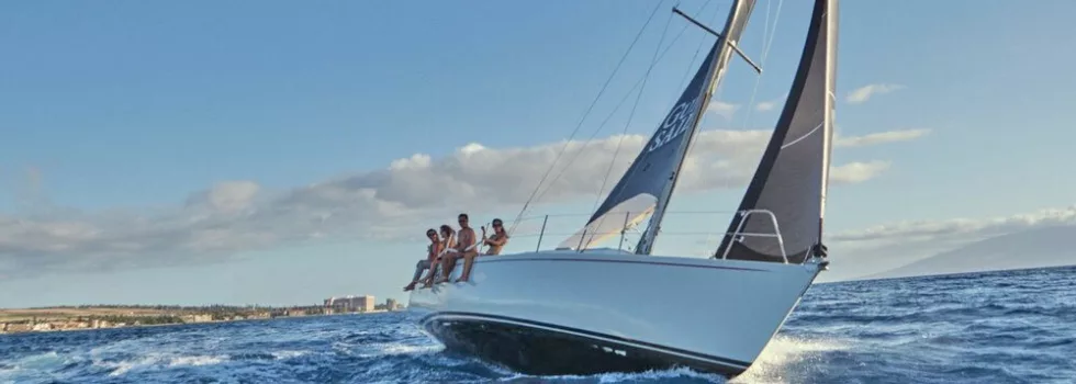 Yacht sailing charter maui
