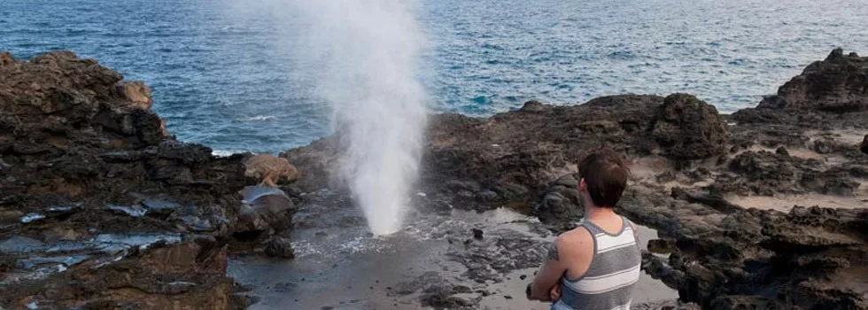 Nakalele-blowhole-tour-maui
