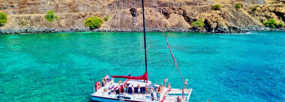Catamaran to coral gadens maui