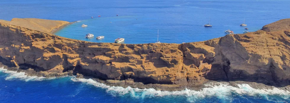Backside molokini private boat