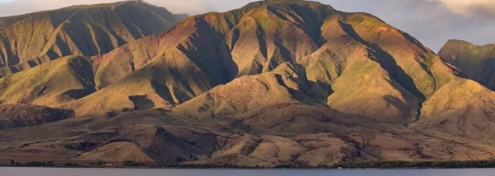 West maui mountain view from maalaea dinner cruise