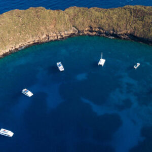 Molokini and Turtle Arches Snorkel Boat