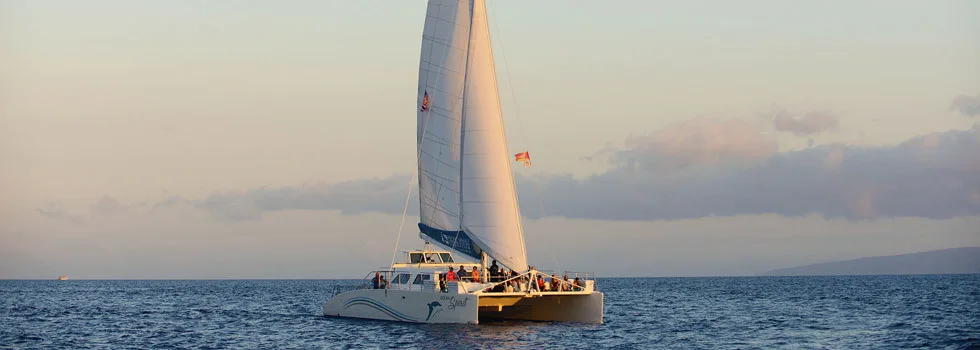 Sunset-catamaran-sailing-maui