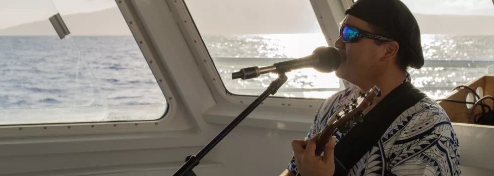 Live music maui dinner cruise