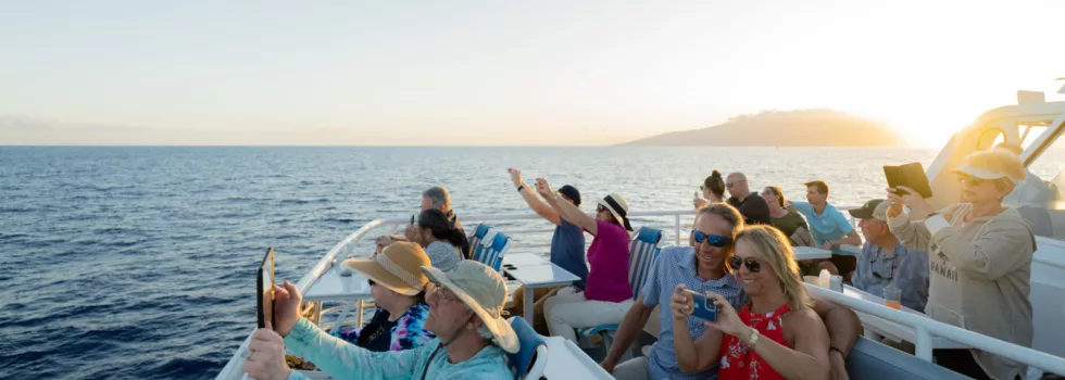 Sunset during maui dinner cruise