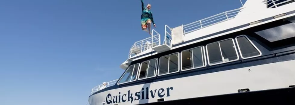 Jump platform snorkel boat maui