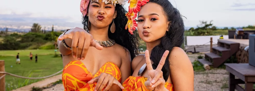 Luau ladies oahu