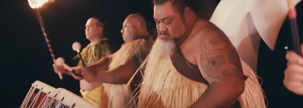 Oahu luau drummers