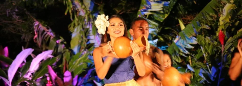 Hula dancing luau oahu hawaii