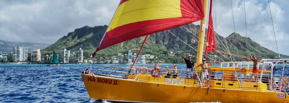 Best booze cruise waikiki