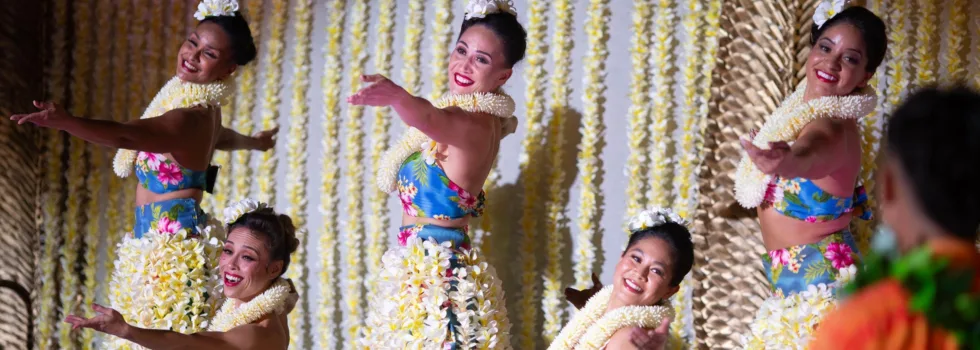 Hula dancer finale