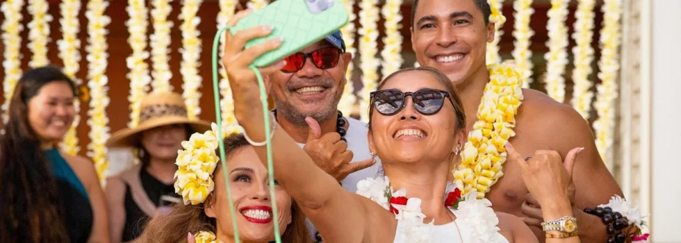 Selfie with luau performers