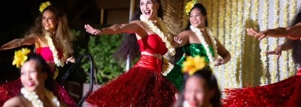 Waikiki girls dancing hula