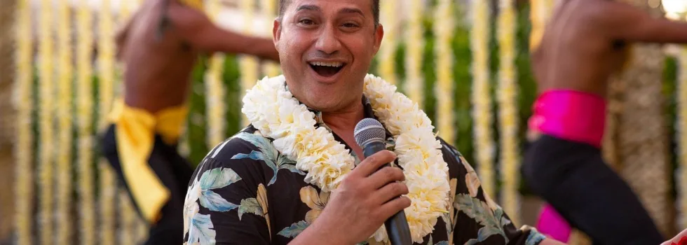 Waikiki luau host