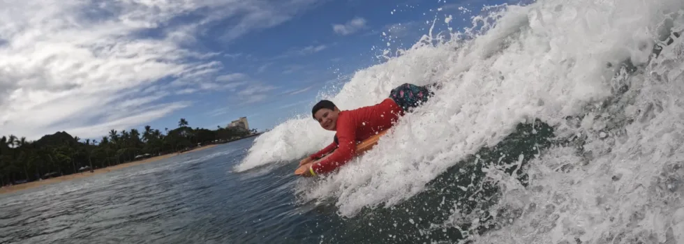 Tourist learns to boogie board