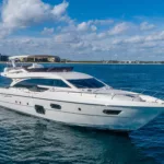 Private luxury yacht in honolulu