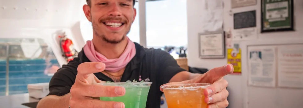 Catamaran cocktails waikiki snorkel cruise