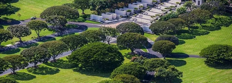Punchbowl national cemetery oahu tours