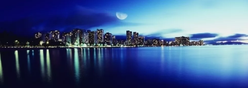 Waikiki moonlight cruise