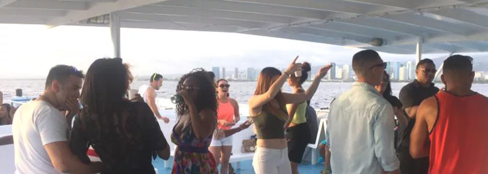 Dinner cruise party waikiki