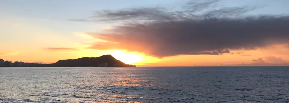Waikiki sunset dinner cruise