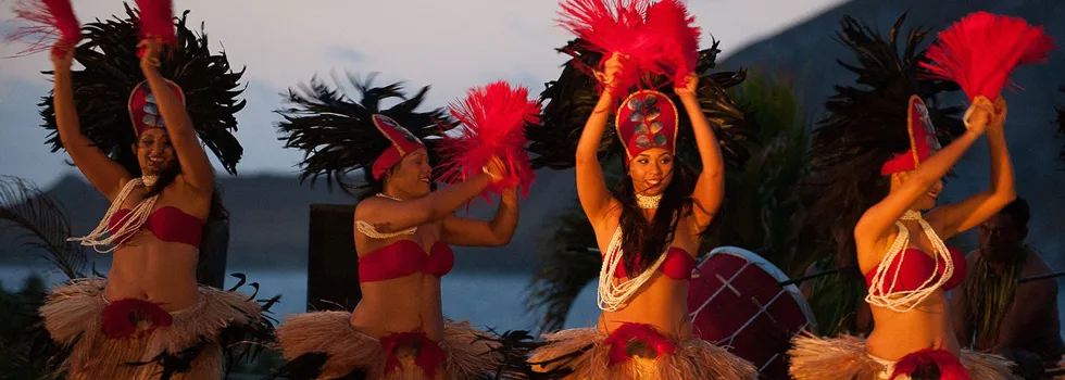 Chiefs Luau Hula Dance