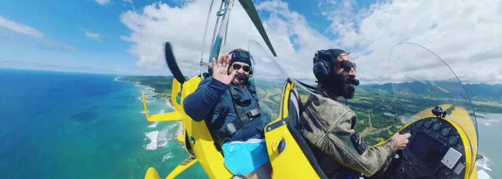 Flight over north shore autogyro