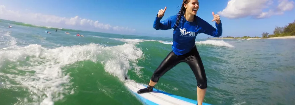 Surfing class school lesson oahu