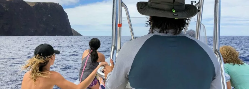 Private boat tour in hawaii