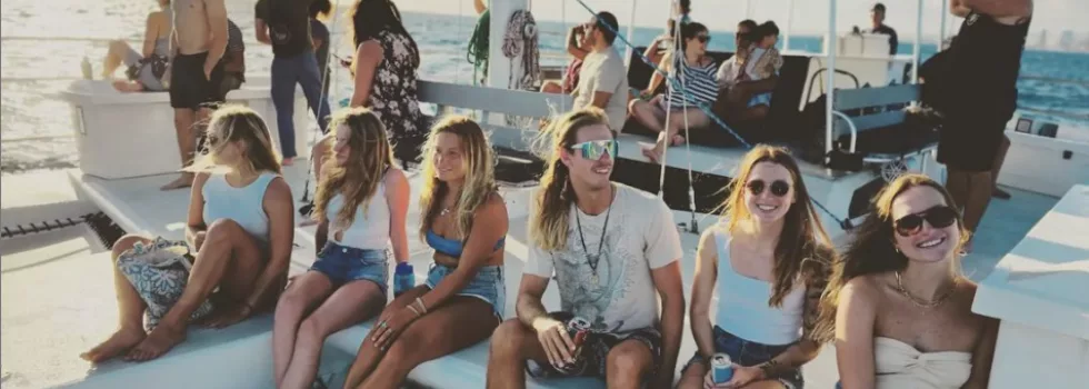 Booze cruise trimaran waikiki