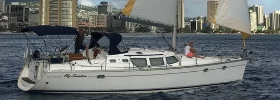 Private monohull sailing oahu