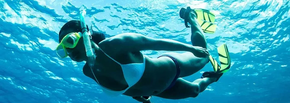 Hawaii snorkeler in bikini