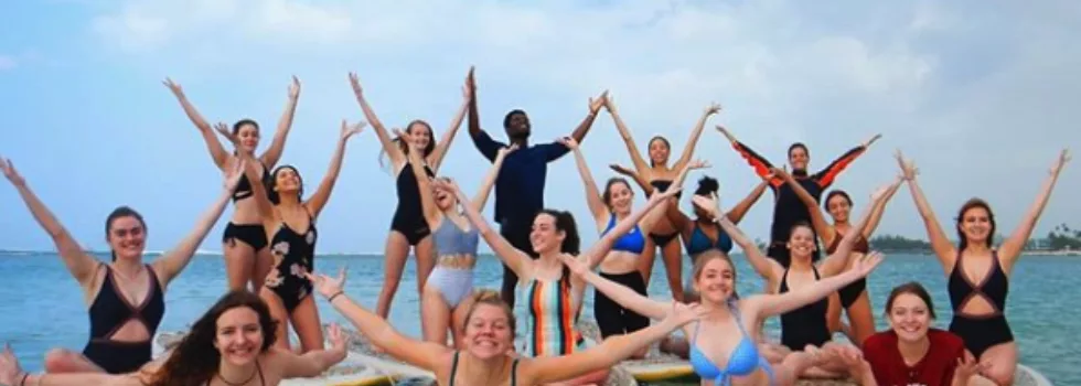 Group yoga on SUP in waikiki